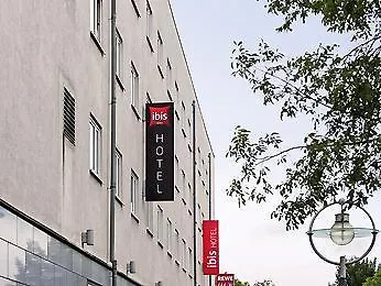 이비스 시티 호텔