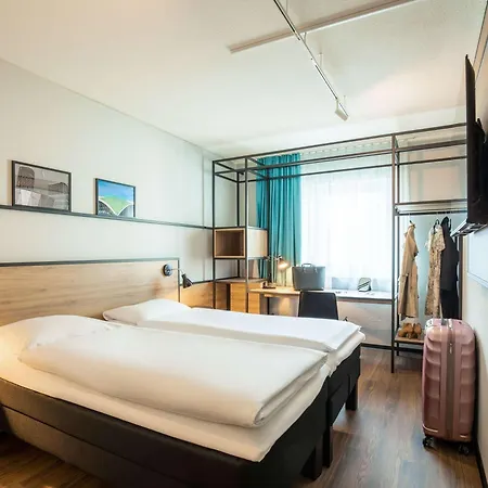Ibis 3*